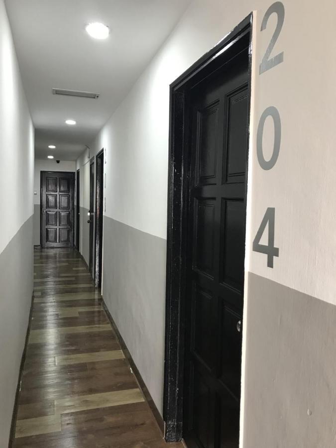 V Hotel Johor Bahru Exterior foto